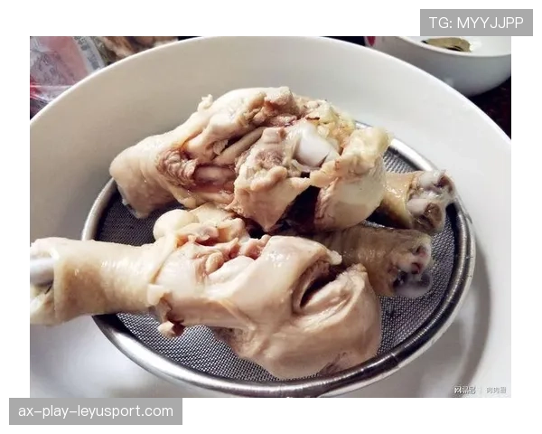 🍗 拼手速的时候到了!世界杯决赛夜,如何在外卖爆单前抢到大份炸鸡